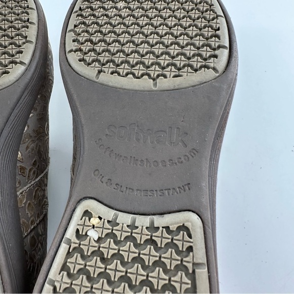 Greys Anatomy soft walk Meredith closed back clogs 8 brown oil slip resistant - Picture 10 of 14